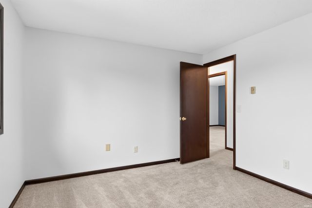 5706 Popp Road, Fort Wayne, IN 46845