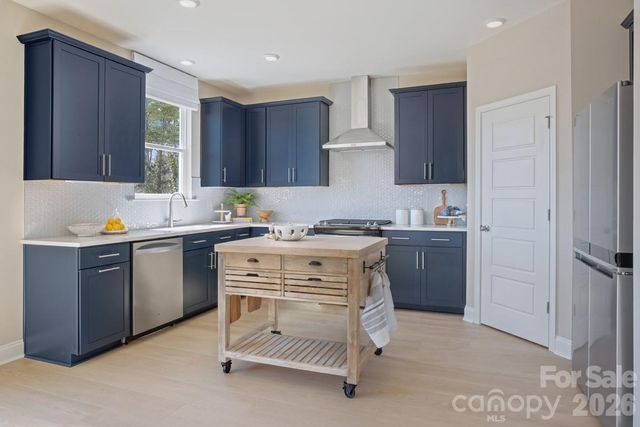 12621 Forager Place, Midland, NC 28107