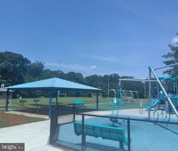 5114 WOODLAND BLVD, Oxon Hill, MD 20745