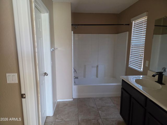 4734 W FREMONT Road, Laveen, AZ 85339