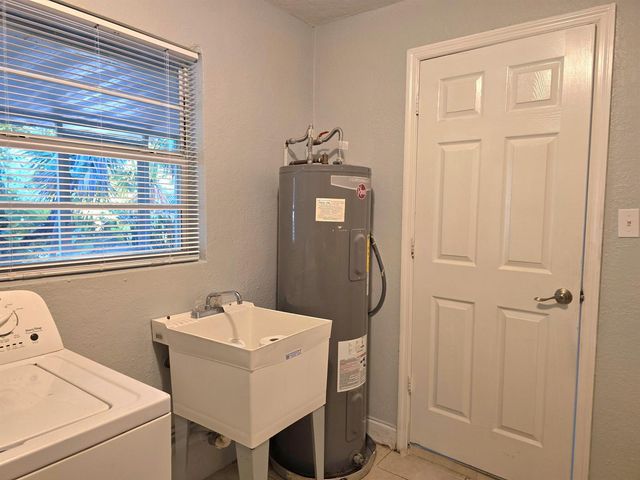 580 Wendell Road, Fort Pierce, FL 34950