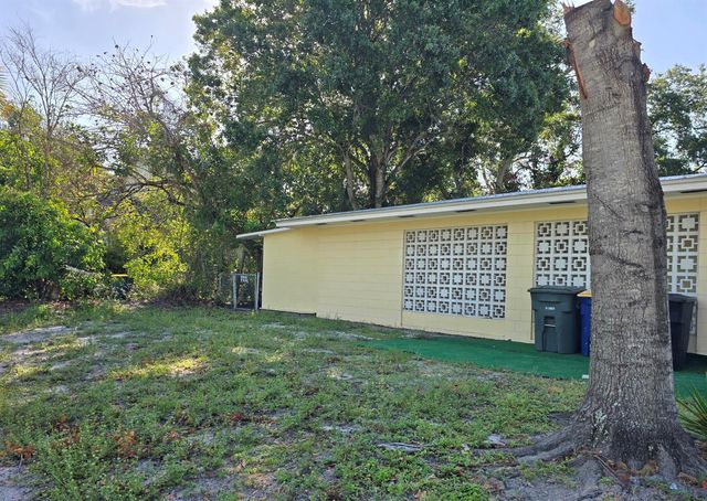 580 Wendell Road, Fort Pierce, FL 34950