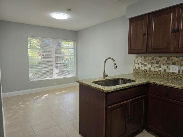 580 Wendell Road, Fort Pierce, FL 34950