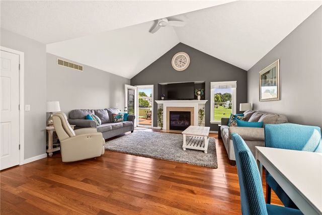 17 Foxtail Ln, Chili, NY 14514