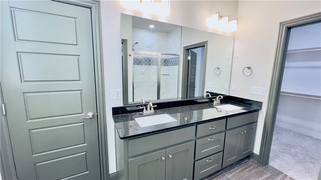 201 Vicks Circle, Centerton, AR 72719