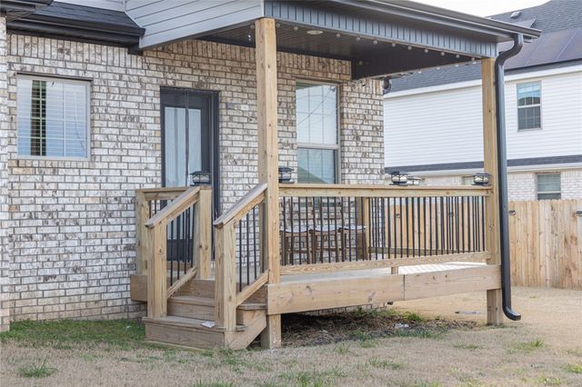 201 Vicks Circle, Centerton, AR 72719