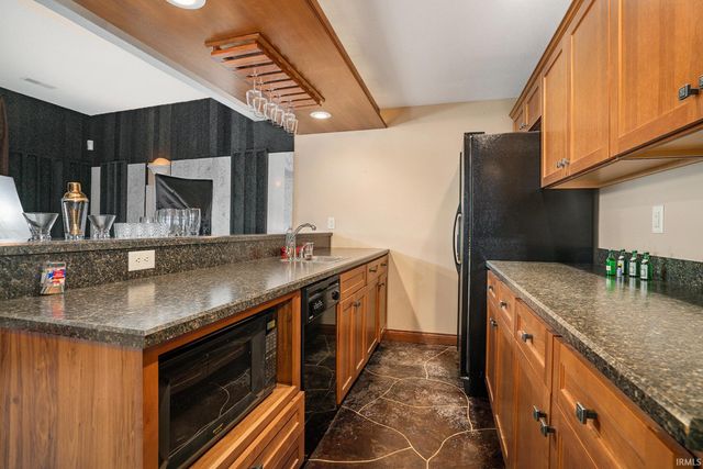 20237 Eagle Hill Lane, Goshen, IN 46528