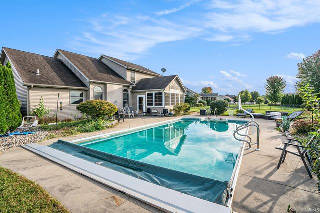 20237 Eagle Hill Lane, Goshen, IN 46528