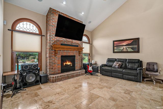 20237 Eagle Hill Lane, Goshen, IN 46528
