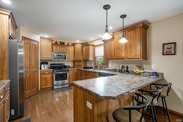 20237 Eagle Hill Lane, Goshen, IN 46528