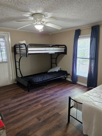 126 Bay Drive, Mabank, TX 75156