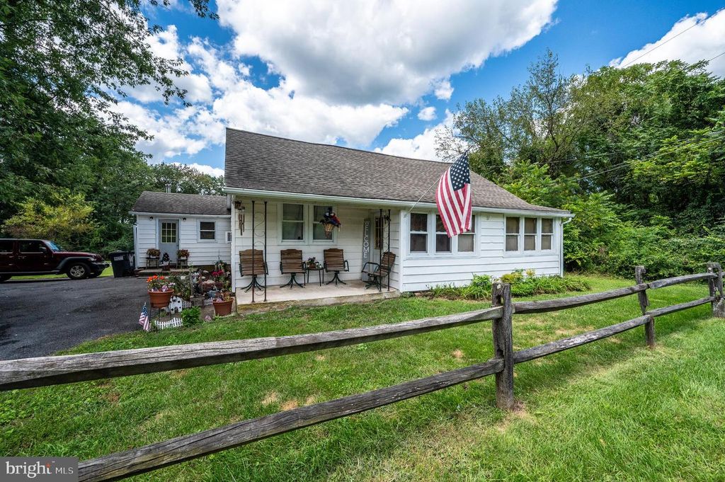 96 HARD HILL RD, Hamburg, PA 19526