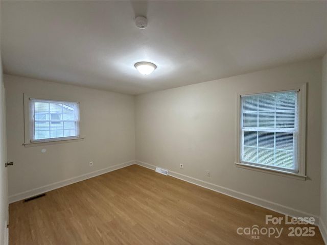 4409 Brooktree Drive, Charlotte, NC 28208