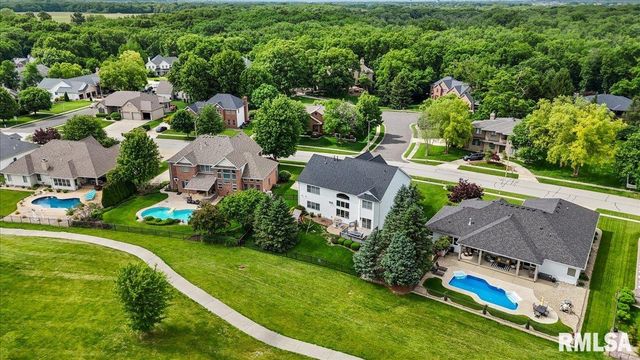 2600 Muirfield Road, Springfield, IL 62711