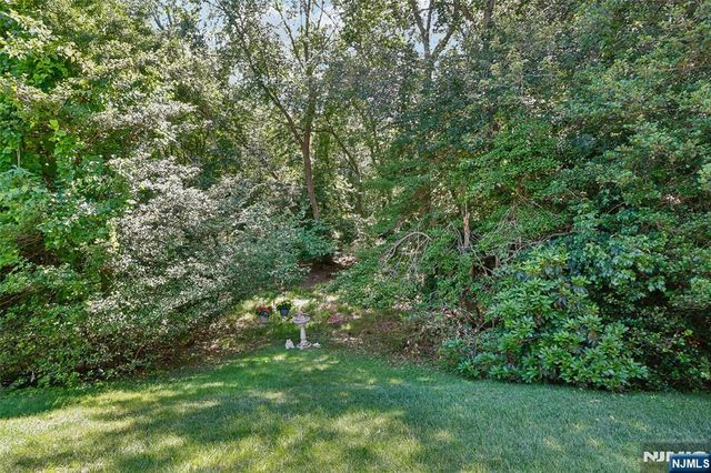 24 Morning Glory Court, Brick, NJ 08724