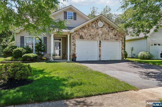 24 Morning Glory Court, Brick, NJ 08724