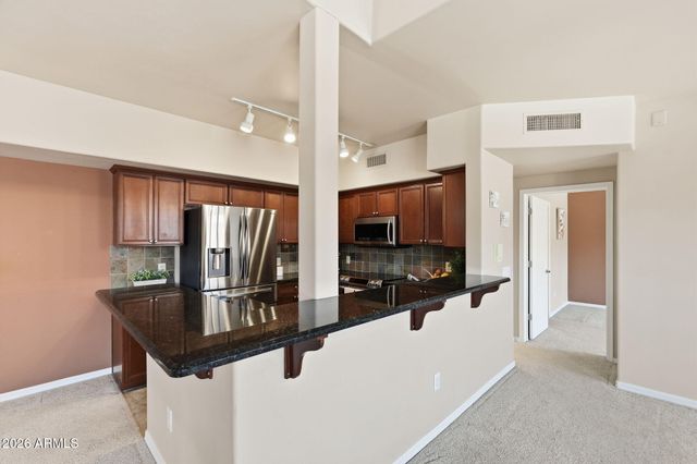 20660 N 40TH Street 2012, Phoenix, AZ 85050