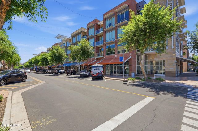 20660 N 40TH Street 2012, Phoenix, AZ 85050