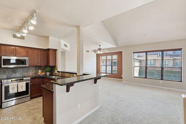 20660 N 40TH Street 2012, Phoenix, AZ 85050