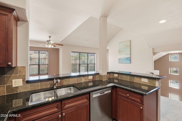 20660 N 40TH Street 2012, Phoenix, AZ 85050