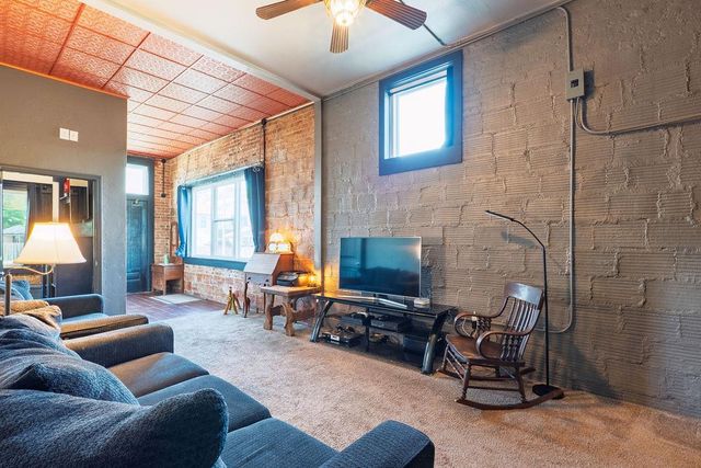 1302 E Main Street, Shawnee, OK 74801