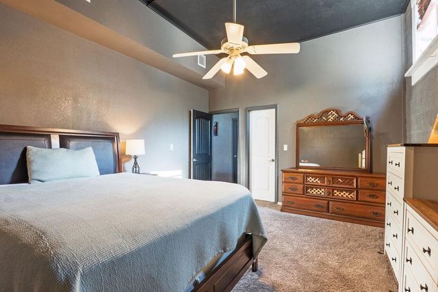 1302 E Main Street, Shawnee, OK 74801