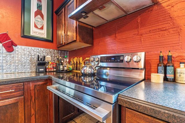 1302 E Main Street, Shawnee, OK 74801