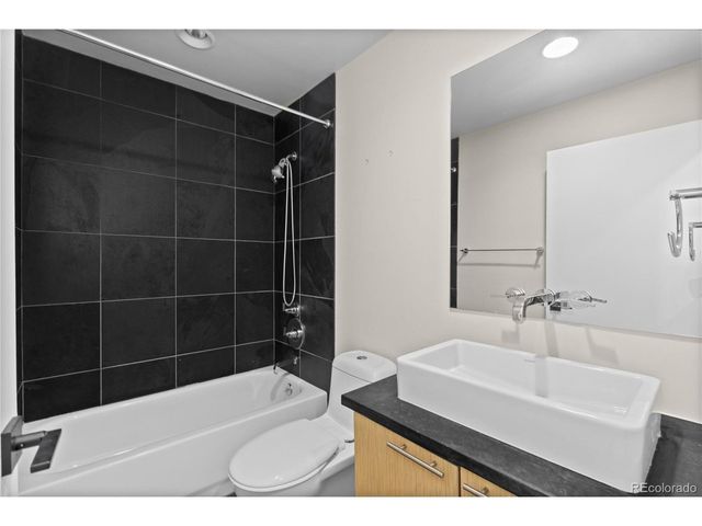 1822 W 33rd Ave 103, Denver, CO 80211