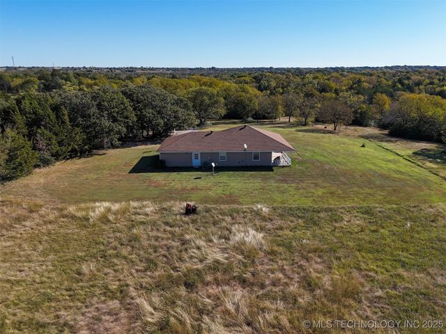 7583 Muncrief Road, Kingston, OK 73439