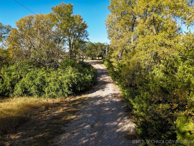 7583 Muncrief Road, Kingston, OK 73439