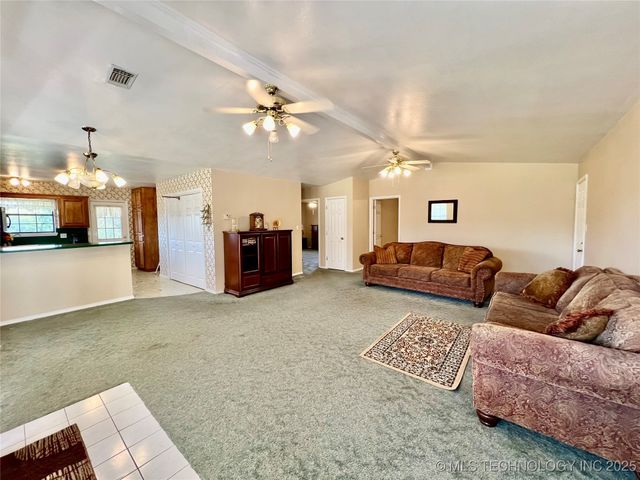 7583 Muncrief Road, Kingston, OK 73439