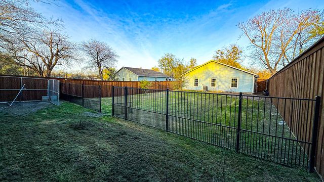 307 S New Mexico Street, Celina, TX 75009