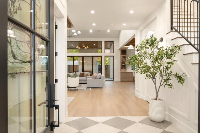 4111 Hardrock Ct, Rocklin, CA 95677