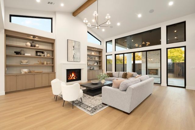 4111 Hardrock Ct, Rocklin, CA 95677