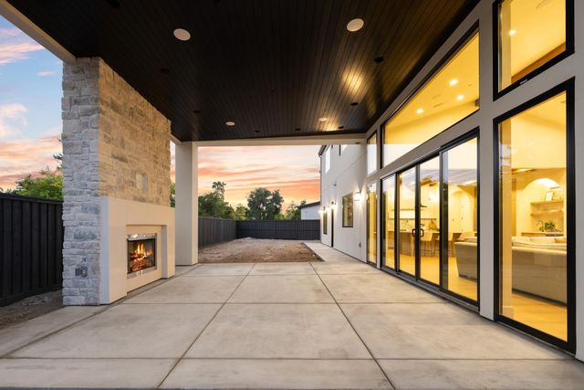4111 Hardrock Ct, Rocklin, CA 95677
