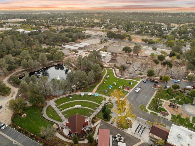 4111 Hardrock Ct, Rocklin, CA 95677