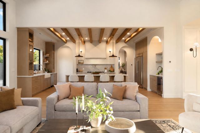 4111 Hardrock Ct, Rocklin, CA 95677