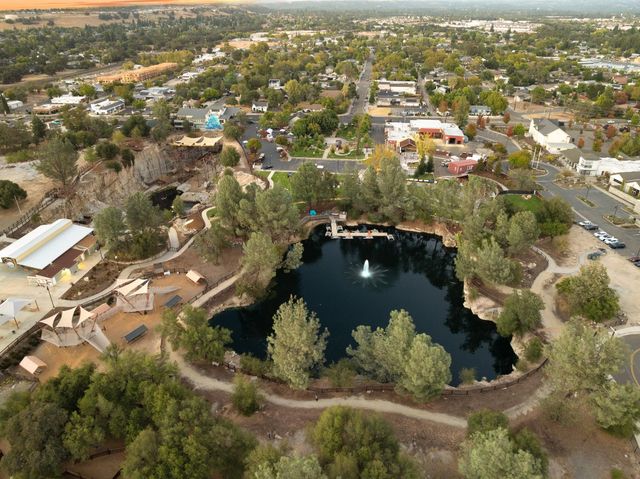 4111 Hardrock Ct, Rocklin, CA 95677