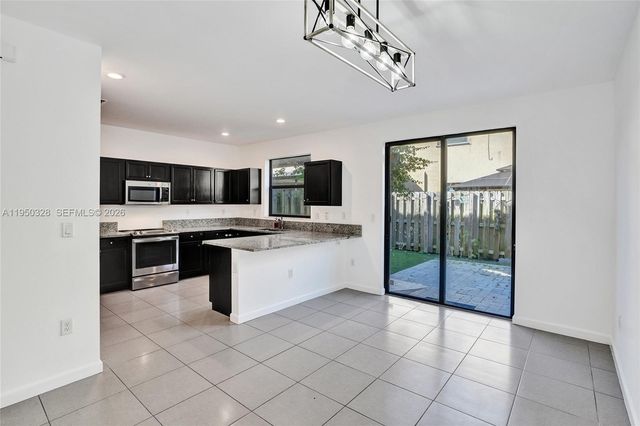 25342 SW 115th Ave, Homestead, FL 33032