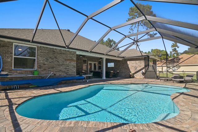 588 Windswept Boulevard, Freeport, FL 32439