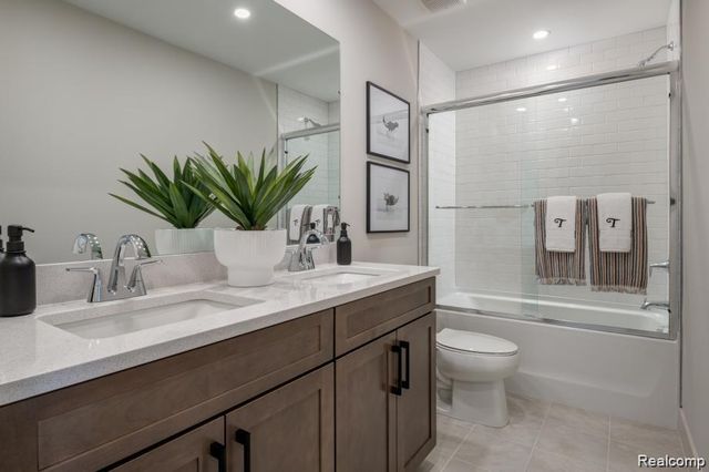 49478 Coldwater Ridge Drive, Northville, MI 48168