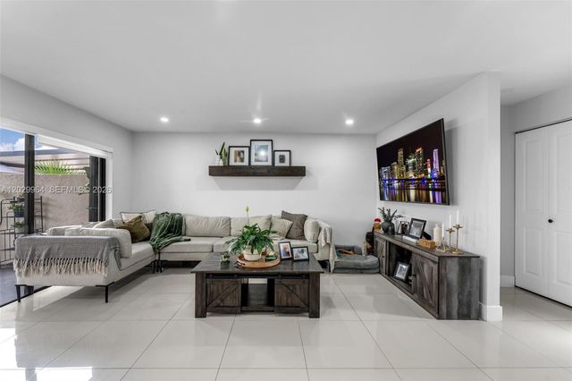 14932 SW 89th Street, Miami, FL 33196