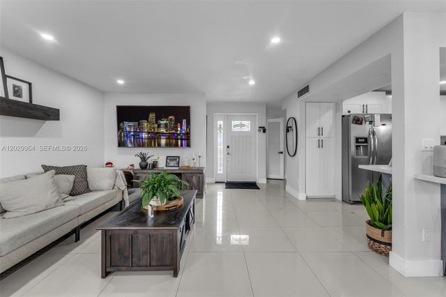 14932 SW 89th Street, Miami, FL 33196