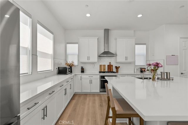 27375 Thunder Ridge Court, Stevenson Ranch, CA 91381