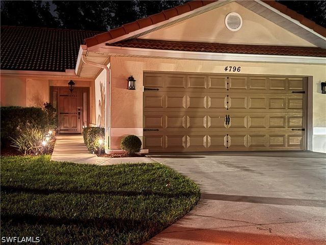 4796 Ganymede CT, Naples, FL 34105