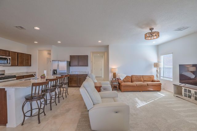 233 Spectrum Avenue SW, Rio Rancho, NM 87124