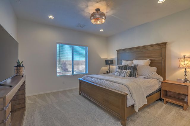 233 Spectrum Avenue SW, Rio Rancho, NM 87124