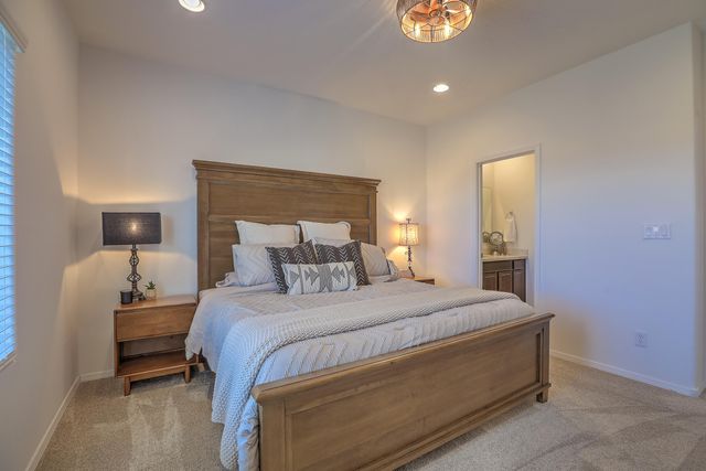 233 Spectrum Avenue SW, Rio Rancho, NM 87124