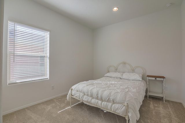 233 Spectrum Avenue SW, Rio Rancho, NM 87124