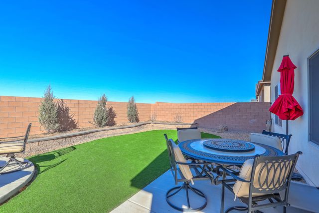 233 Spectrum Avenue SW, Rio Rancho, NM 87124
